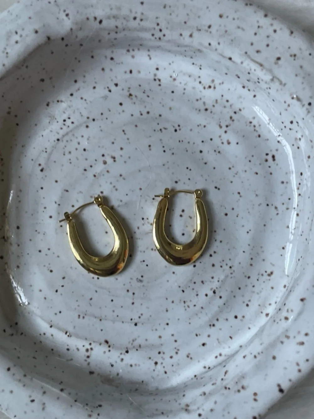 Gold Curved Hoop Earrings - Women's Jewelry